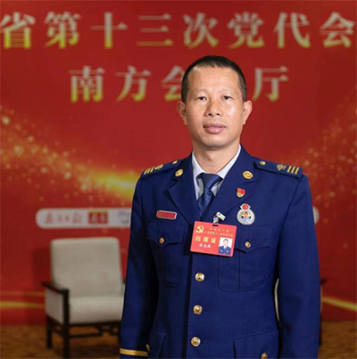 湛江市工農消防救援站站長(cháng)助理張志添代表：“火焰藍”全力守護群眾安全
