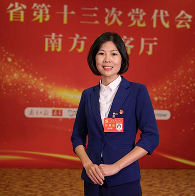 汕尾市林偉華中學(xué)教師李麗雪代表：在鄉村播撒藝術(shù)與美的種子